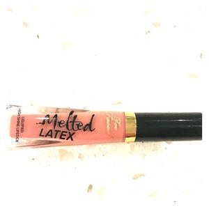 Too faced melted latex liquified hi shine lipstick